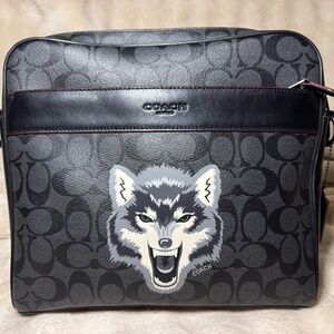 Charles Camera Bag Wolf Motif